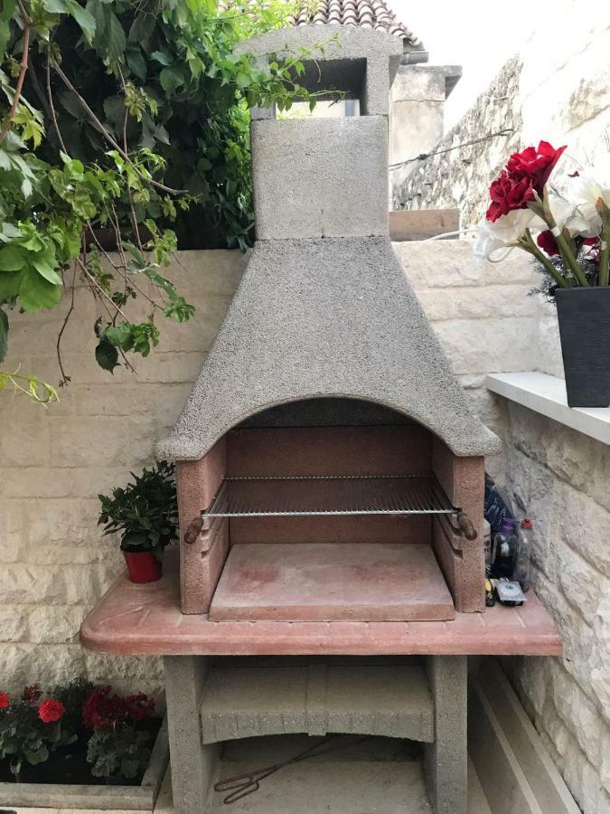 שיבניק Apartman Crnica מראה חיצוני תמונה