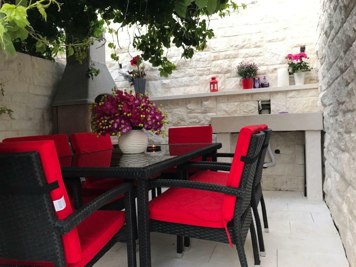 שיבניק Apartman Crnica מראה חיצוני תמונה